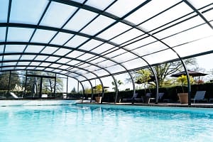 Piscine couverte de l’Orangerie de Châtel à Cleppé